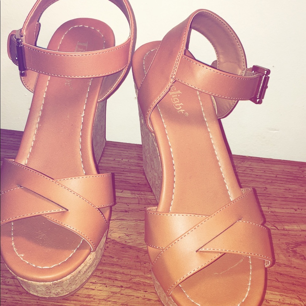 Cute high heels 😻. They so adorab ‼️